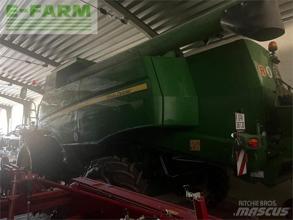 John Deere T550 Mietitrebbiatrici