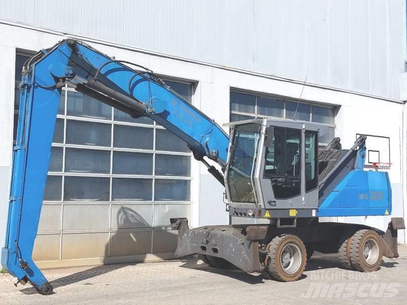 Fuchs MHL 320 D Movimentazione rifiuti