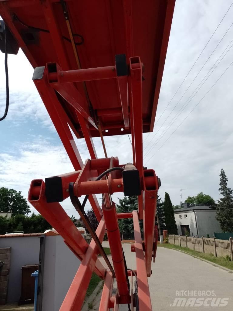 Haulotte Compact 10 Piattaforme a pantografo