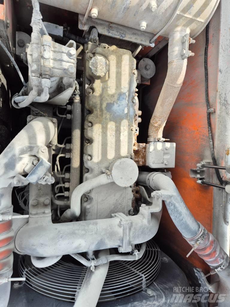 Doosan DX210WA Escavatori gommati