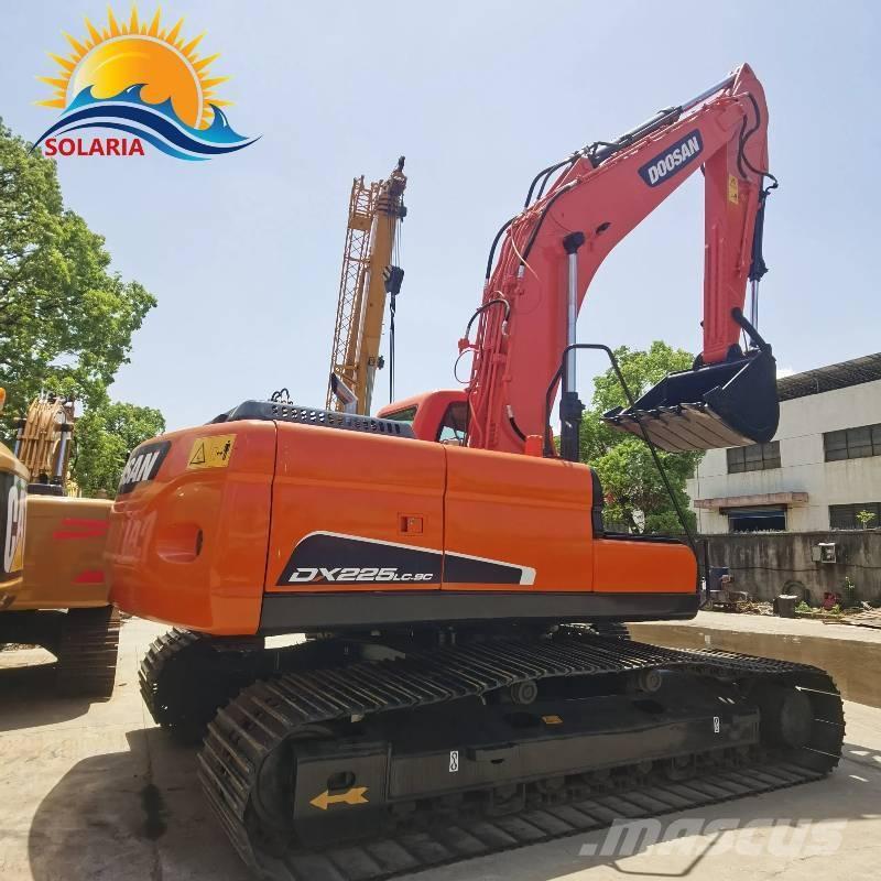 Doosan DX 225 LC Escavatori cingolati