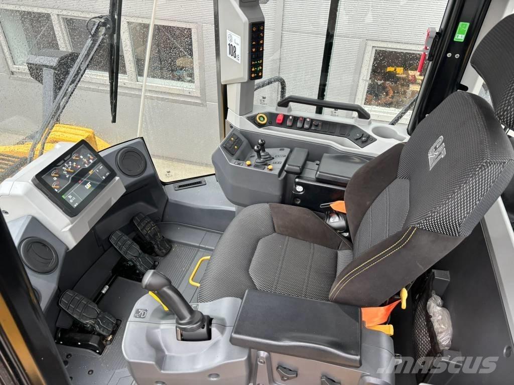 CAT 972 Pale gommate