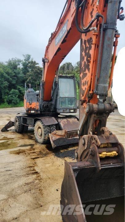 Doosan DX 210 W Escavatori gommati
