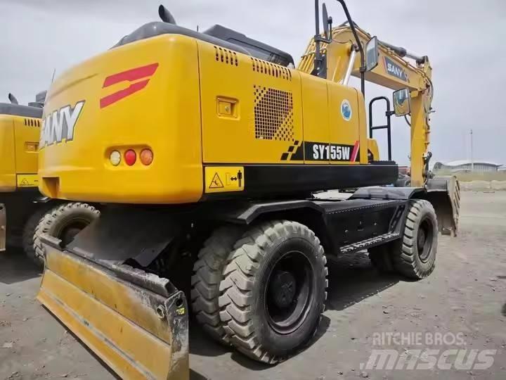Sany SY155W Escavatori gommati