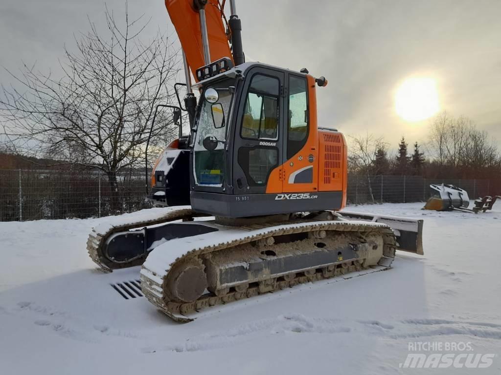 Develon DX 235 LCR-5 Escavatori cingolati
