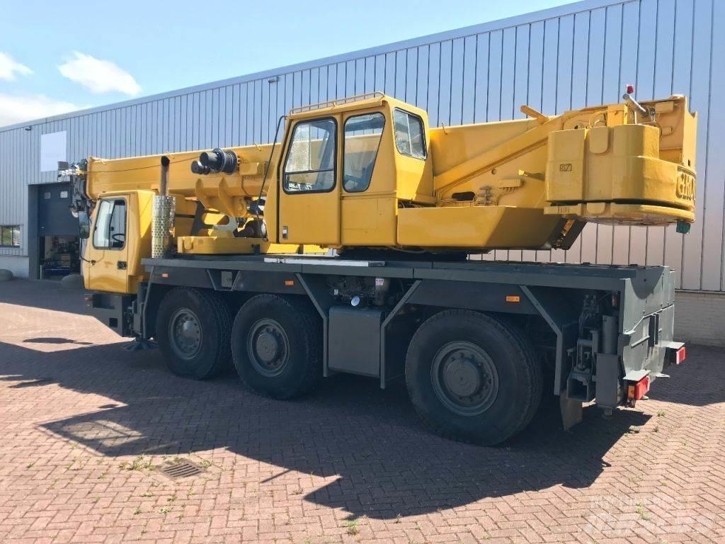 Grove GMK 3050 Gru per tutti i terreni