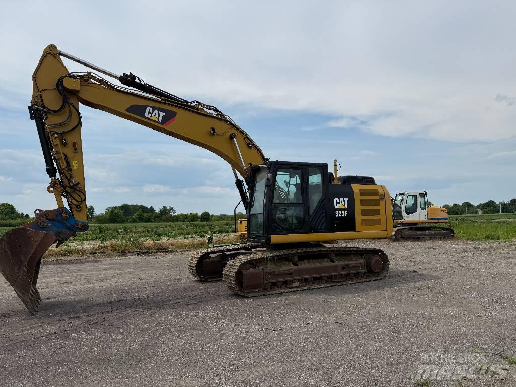 CAT 323 F L Escavatori cingolati