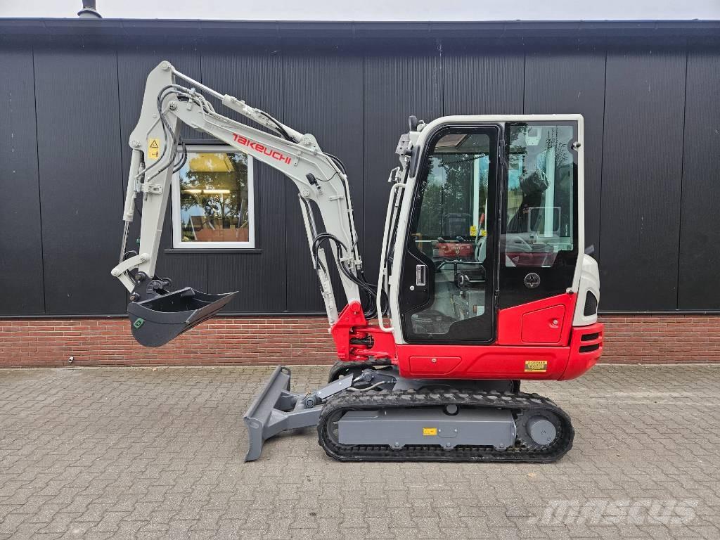 Takeuchi TB 230 Miniescavatori