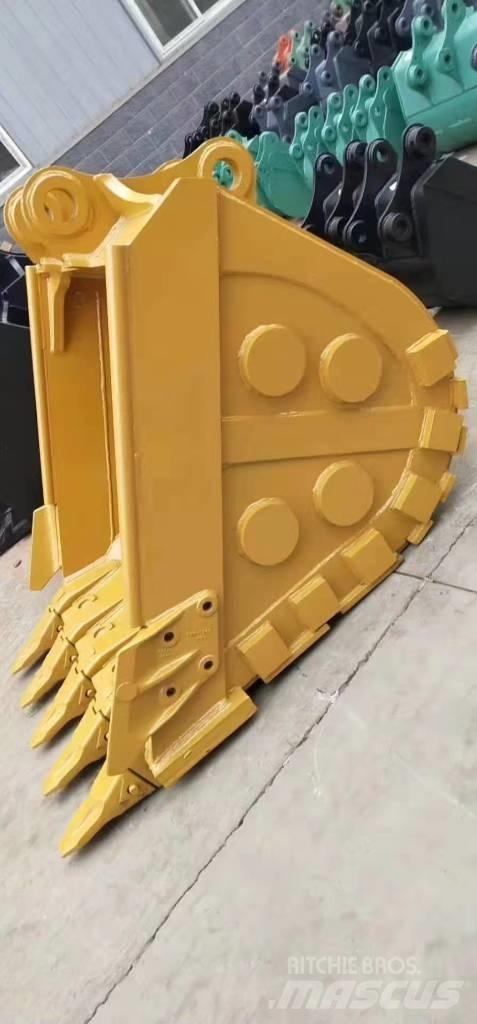Komatsu PC210 Benne
