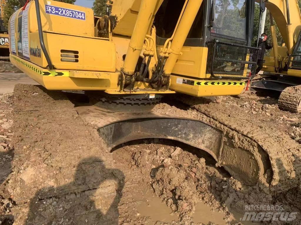Komatsu PC 220-8M0 Escavatori cingolati