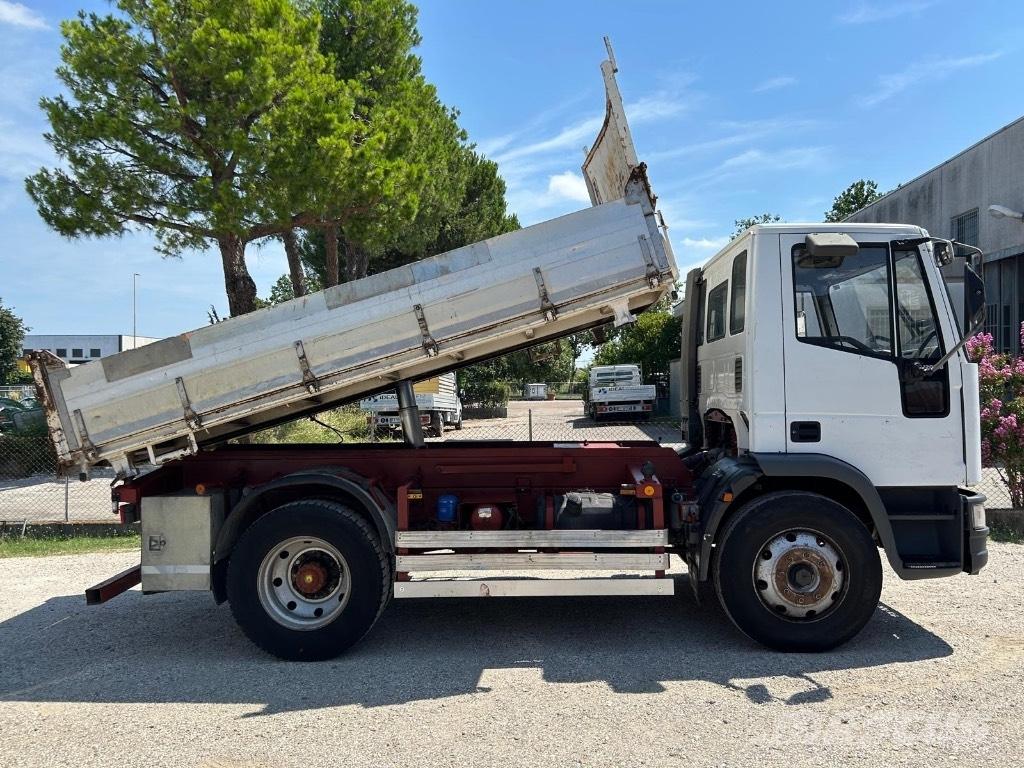 Iveco 120E18K Camion con sponde ribaltabili