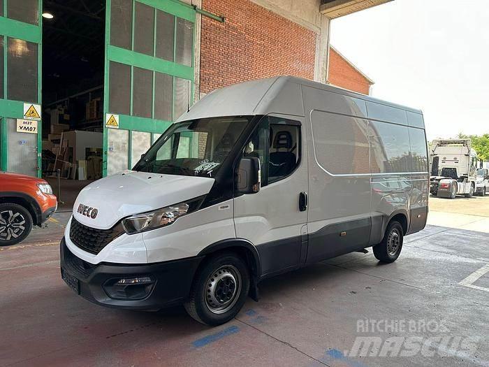 Iveco 35S16 Furgone chiuso
