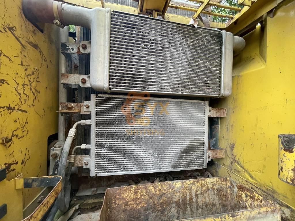 Komatsu PC 220-7 Escavatori cingolati