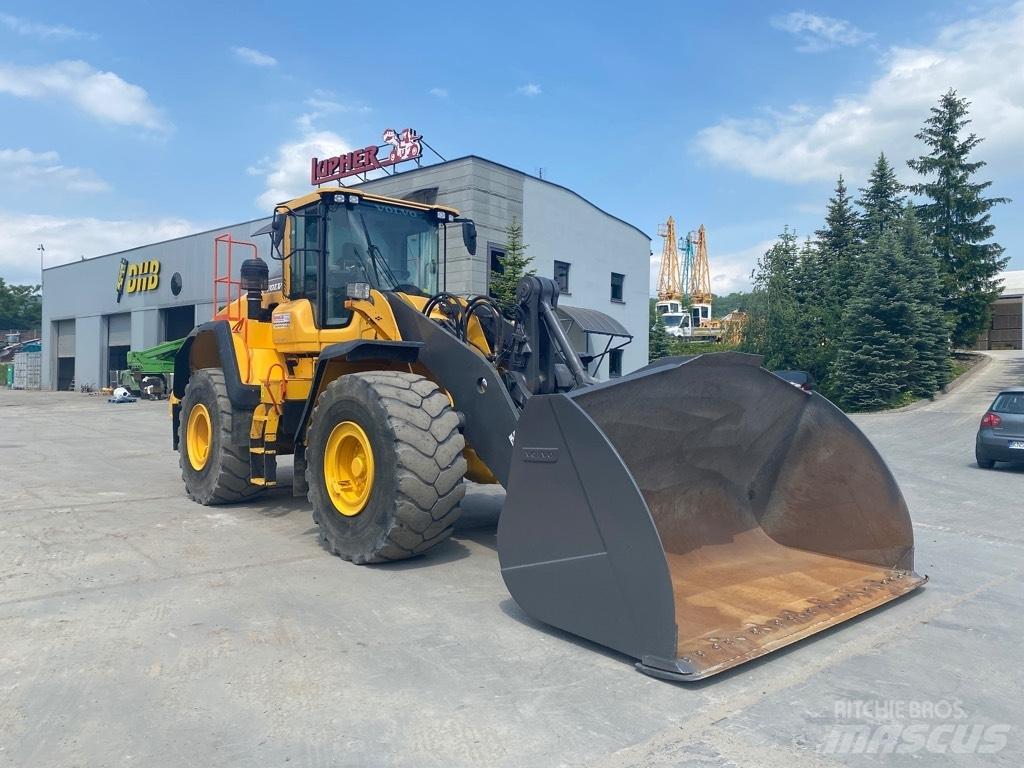 Volvo L 150 H Pale gommate
