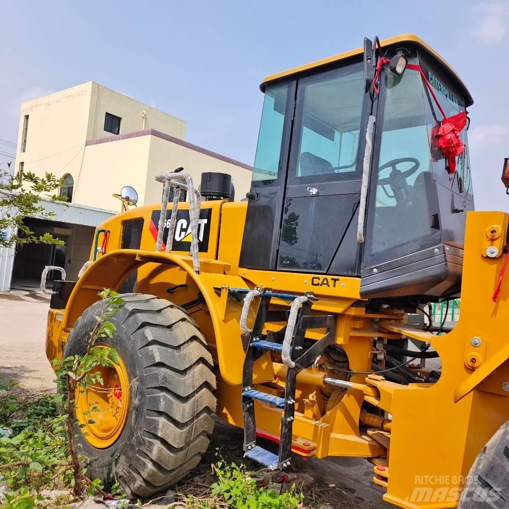 CAT 966H Pale gommate