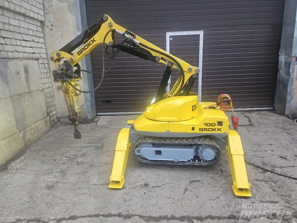 Brokk 100 Escavatori da demolizione