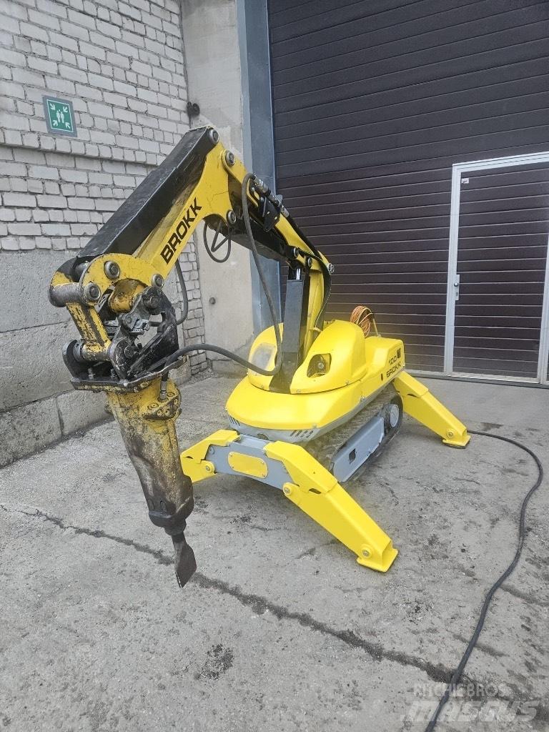 Brokk 100 Escavatori da demolizione