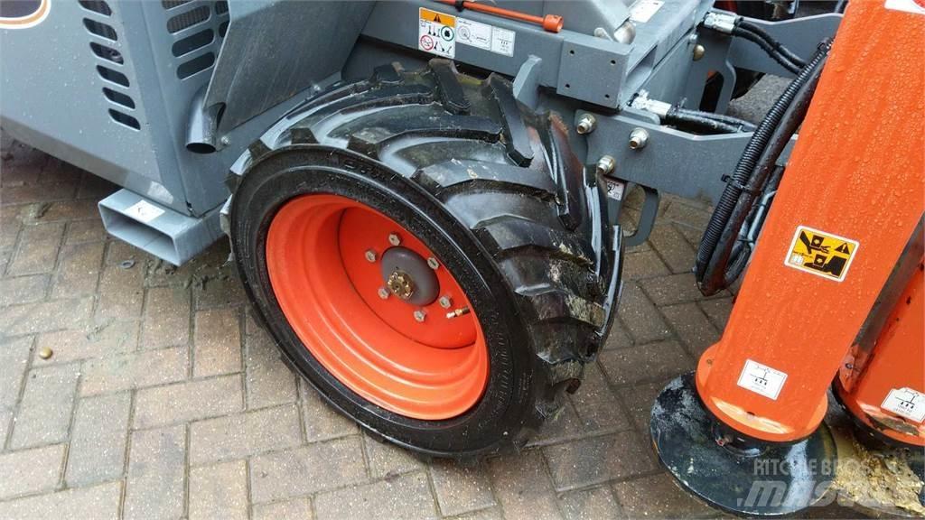 SkyJack 6832RT Piattaforme a pantografo