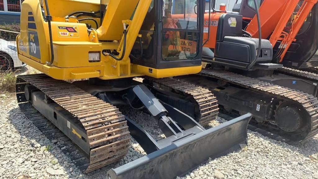 Komatsu PC 70-8 Escavatori cingolati
