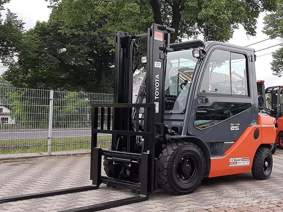 Toyota 02-8FGF25 Carrelli elevatori GPL