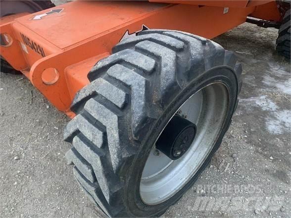 JLG 600AJ Piattaforme a braccio articolato
