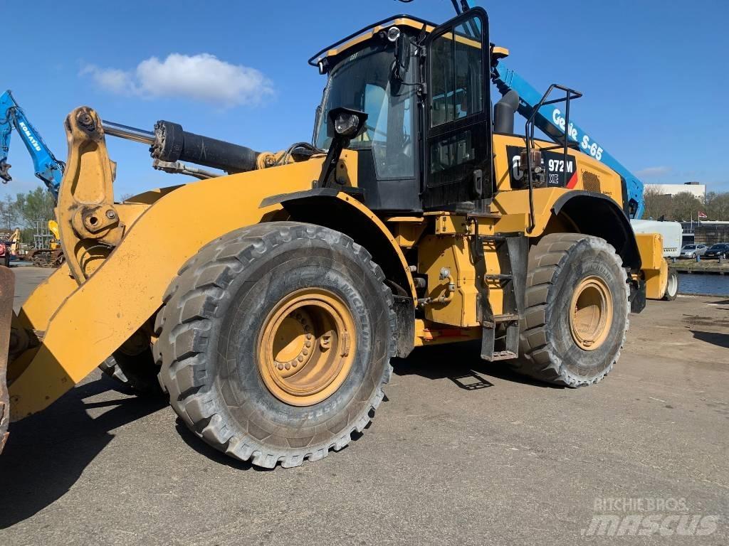CAT 972 Mxe Pale gommate