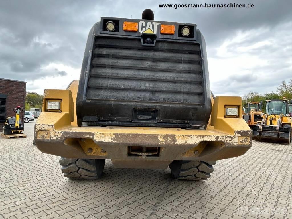 CAT 972 M Pale gommate