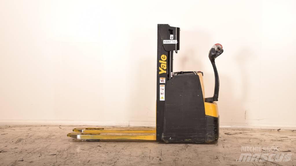 Yale MS 14 AC Transpallet uomo a terra