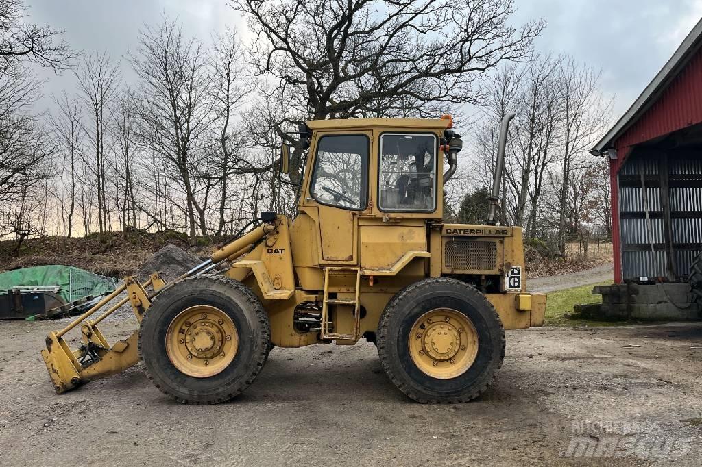 CAT 910 Pale gommate
