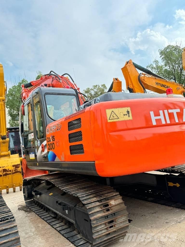 Hitachi ZX 200 Escavatori cingolati