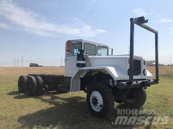 Diamond T M13 Autocabinati