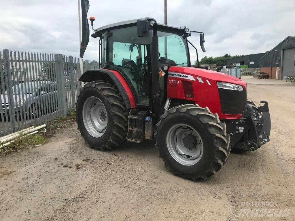 Massey Ferguson 5709 Trattori