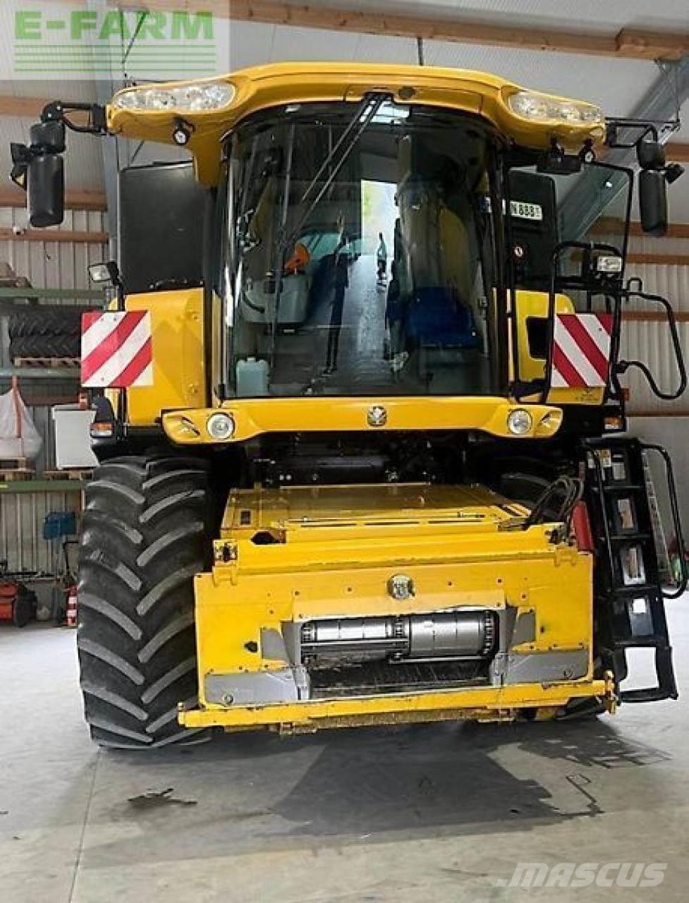 New Holland cr8080 Mietitrebbiatrici