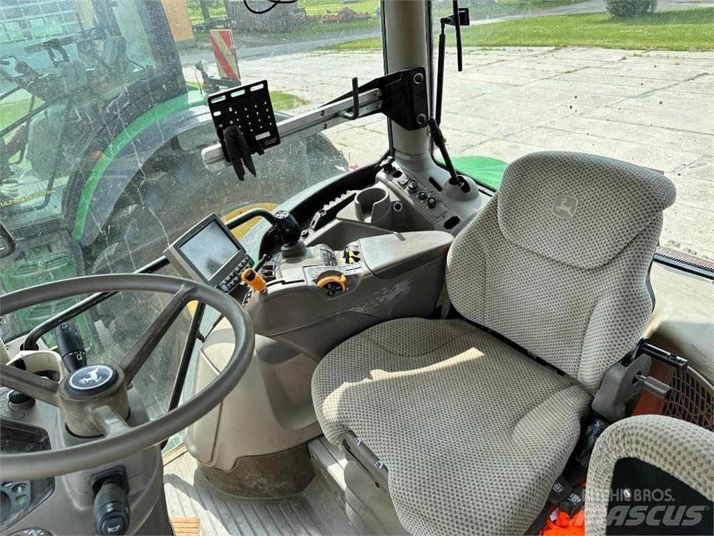 John Deere 6215R Trattori