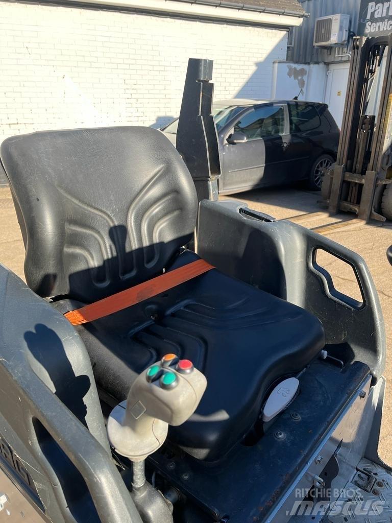Bomag BW 80 AD-5 Rulli a doppio tamburo