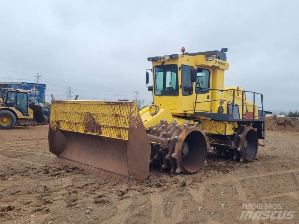 Bomag BC722RB2 Vibrocostipatore verticale