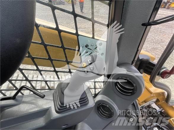 CAT 289D3 Mini Pale Gommate
