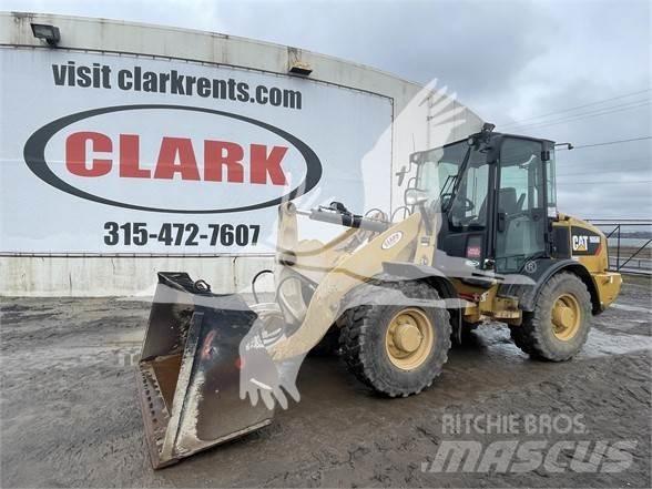 CAT 906M Pale gommate