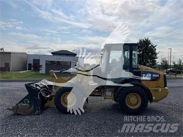 CAT 906M Pale gommate