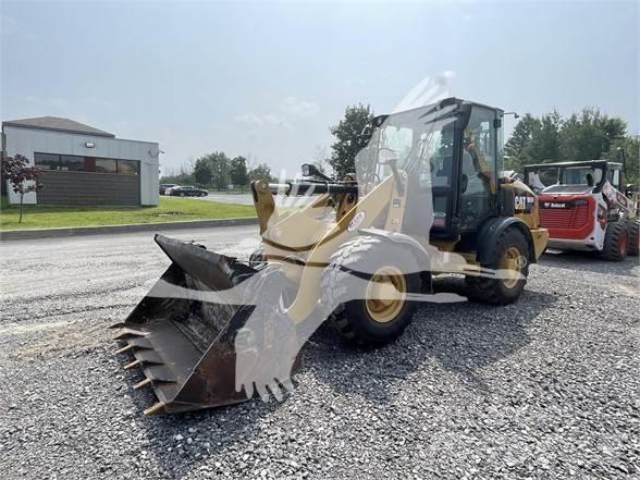 CAT 906M Pale gommate