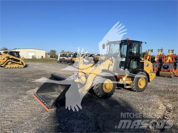CAT 906M Pale gommate
