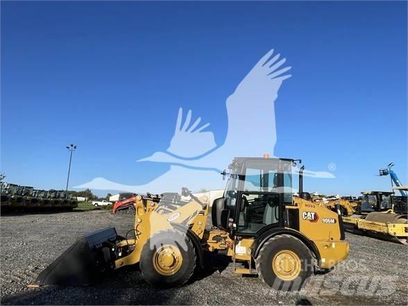 CAT 906M Pale gommate