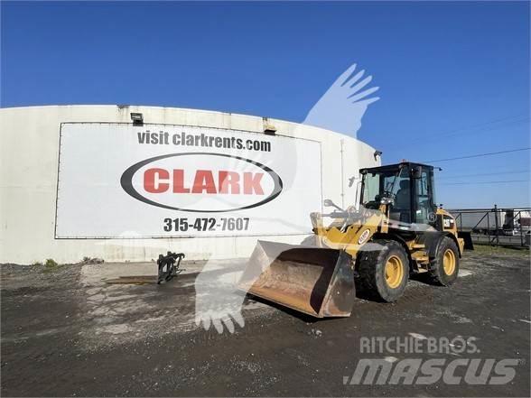 CAT 908M Pale gommate