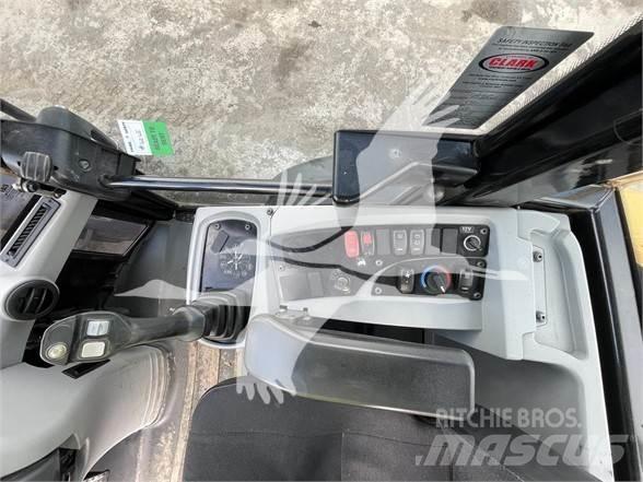 CAT 908M Pale gommate