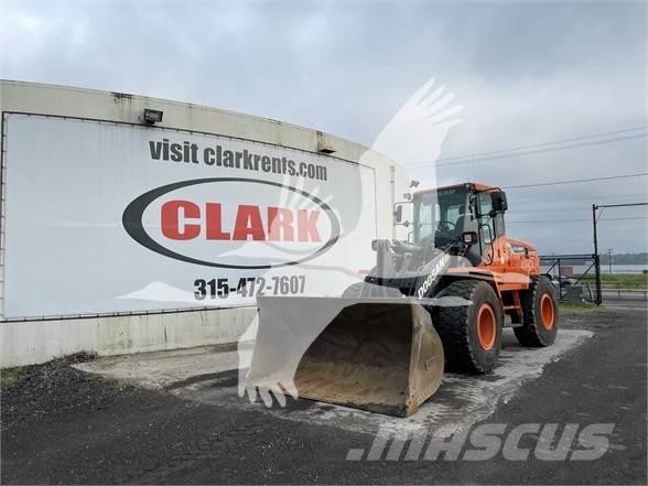 Doosan DL250-5 Pale gommate