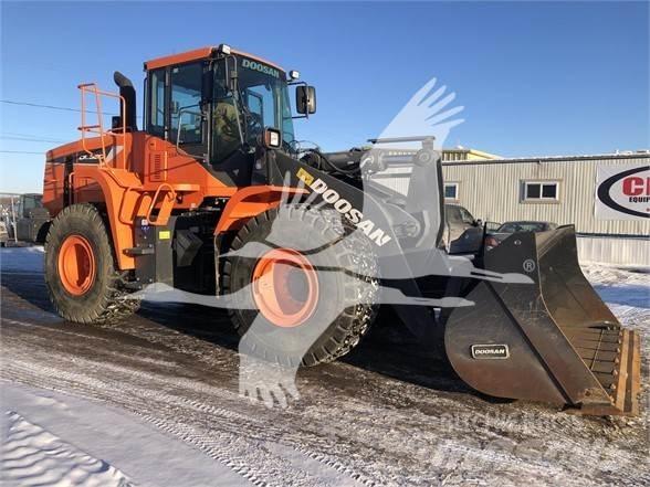 Doosan DL300 Pale gommate