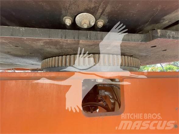JLG 860SJ Piattaforme a braccio telescopico