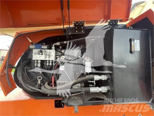 JLG 860SJ Piattaforme a braccio telescopico