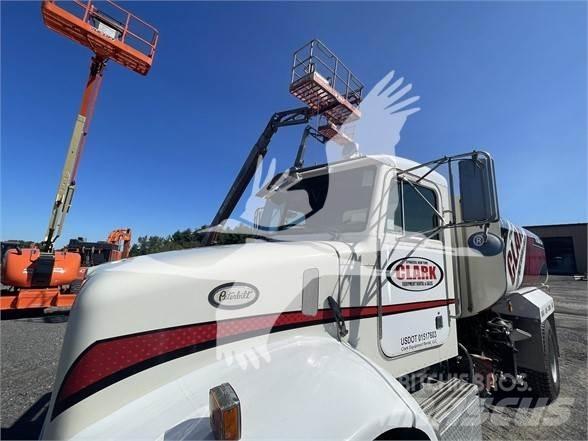 Peterbilt 330 Autocisterne