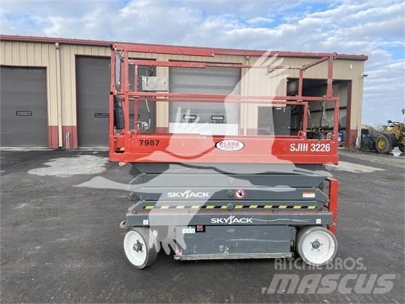 SkyJack SJ3226 Piattaforme a pantografo